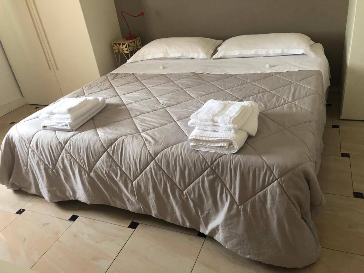 Riva Dei Fiori Apartment Viareggio Ngoại thất bức ảnh