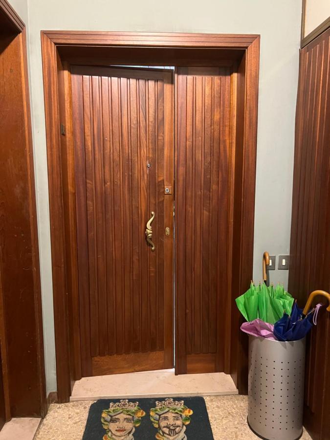 Riva Dei Fiori Apartment Viareggio Ngoại thất bức ảnh